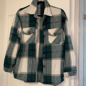 Green and white plaid skacket